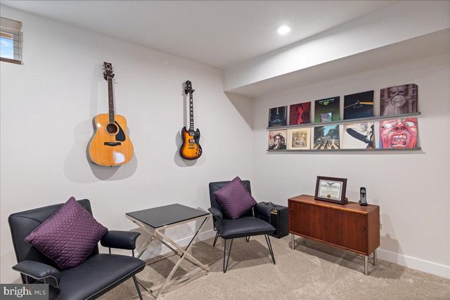 34 GRIFFIN WAY, Yardley, PA 19067