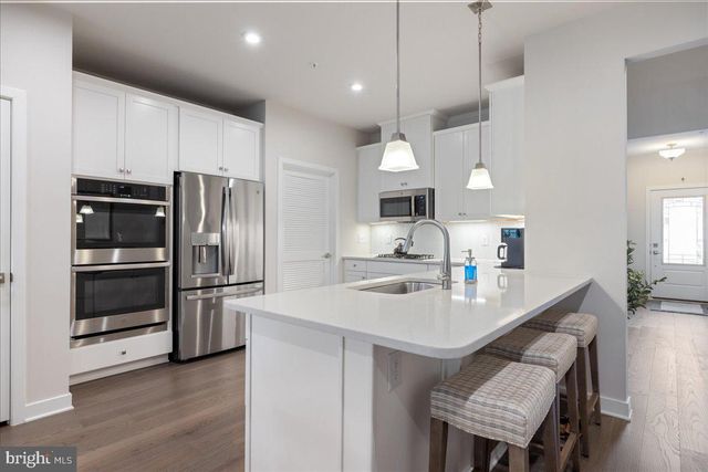 34 GRIFFIN WAY, Yardley, PA 19067