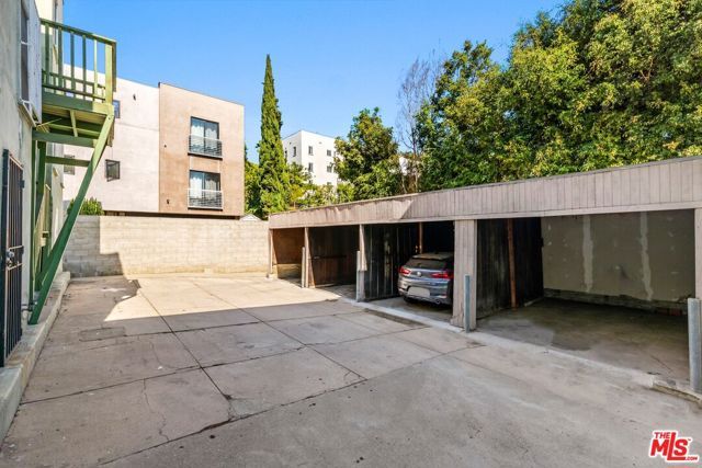 718 N Hoover Street, Los Angeles, CA 90029