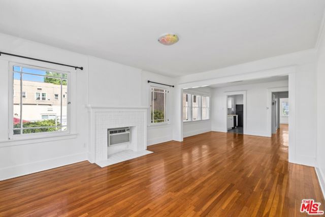 718 N Hoover Street, Los Angeles, CA 90029