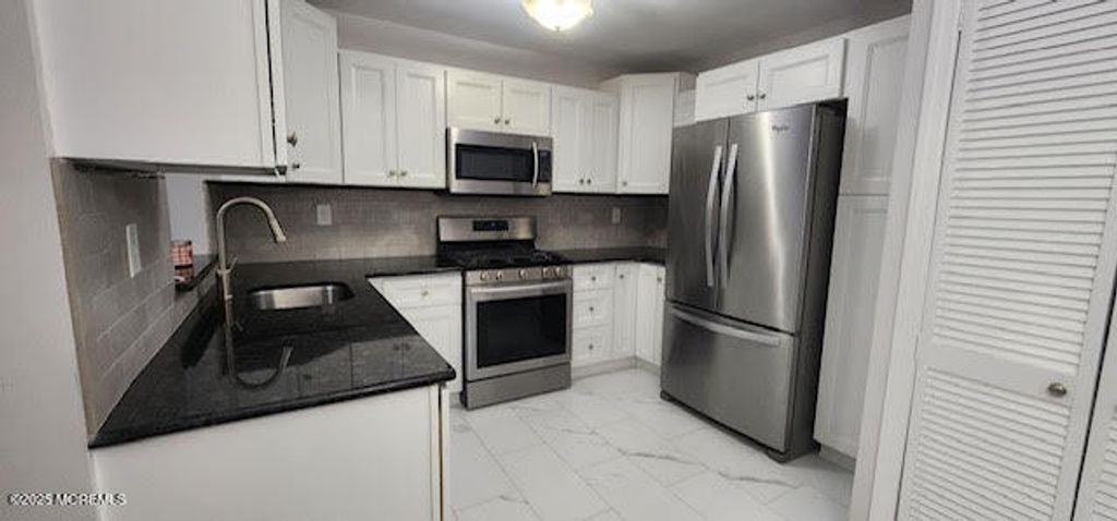 101 Hyacinth Lane, Freehold, NJ 07728
