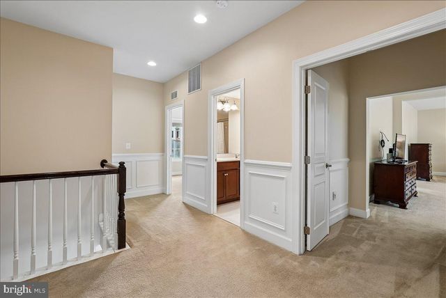 16119 TURNING LEAF LN, Leesburg, VA 20176