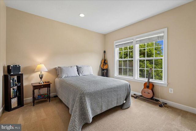 16119 TURNING LEAF LN, Leesburg, VA 20176