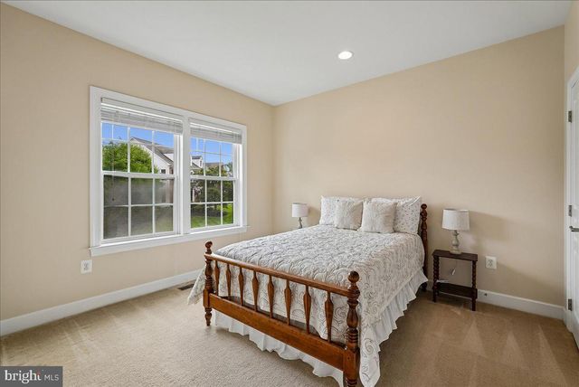 16119 TURNING LEAF LN, Leesburg, VA 20176