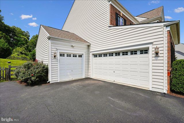 16119 TURNING LEAF LN, Leesburg, VA 20176