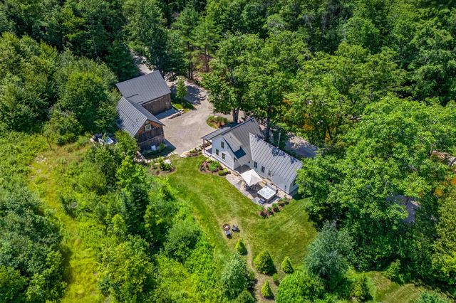 494-498 Goodaleville Road, Jamaica, VT 05343