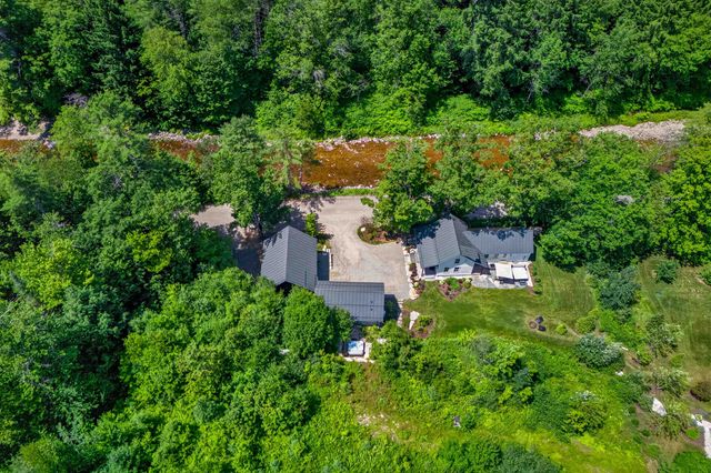 494-498 Goodaleville Road, Jamaica, VT 05343