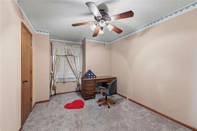 8117 Woodstone Street, Lenexa, KS 66219