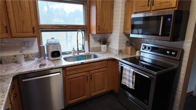 21 Orchard Way, Neshannock Twp, PA 16105