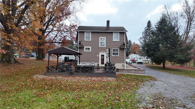 21 Orchard Way, Neshannock Twp, PA 16105