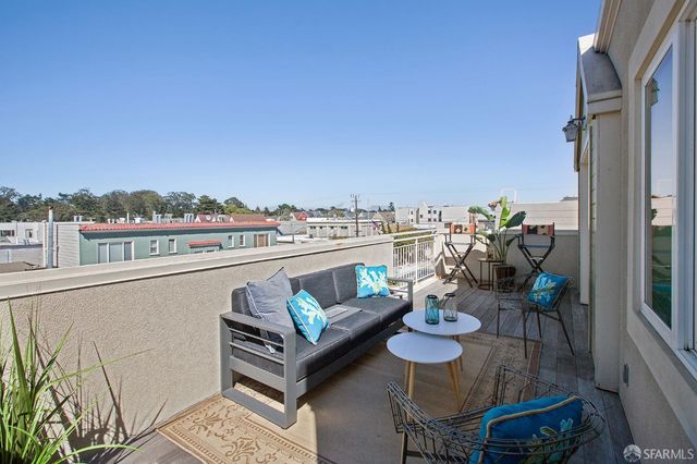 1517 Irving Street 3, San Francisco, CA 94122