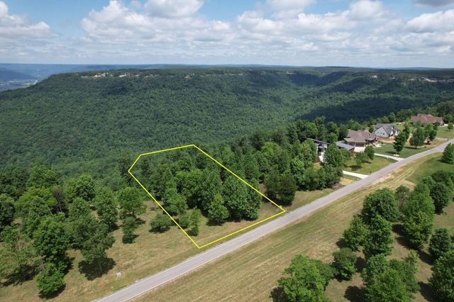 755 Sunset Circle, Jasper, TN 37347