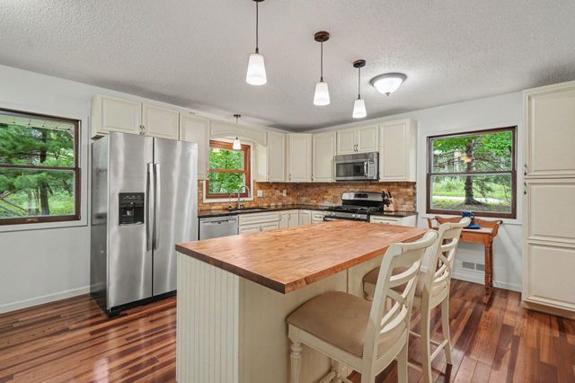 14680 University Avenue NW, Andover, MN 55304