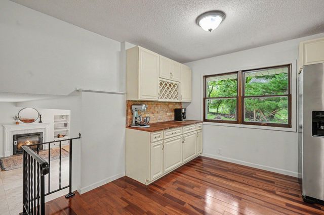 14680 University Avenue NW, Andover, MN 55304