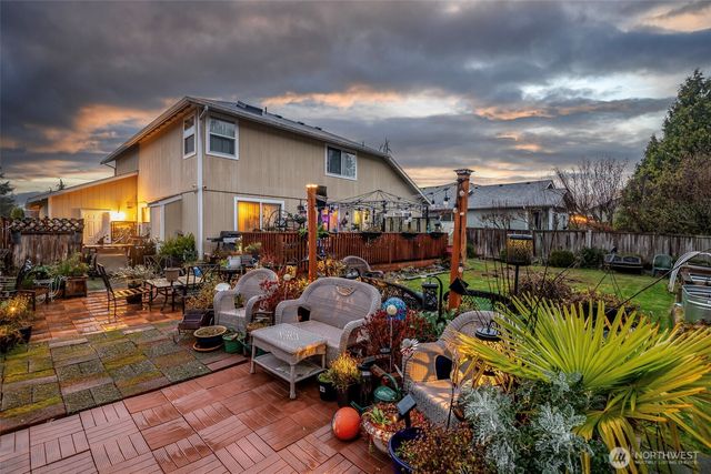 14527 24th Avenue E, Tacoma, WA 98445