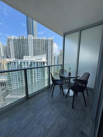 1300 Brickell Bay Dr 2512, Miami, FL 33131