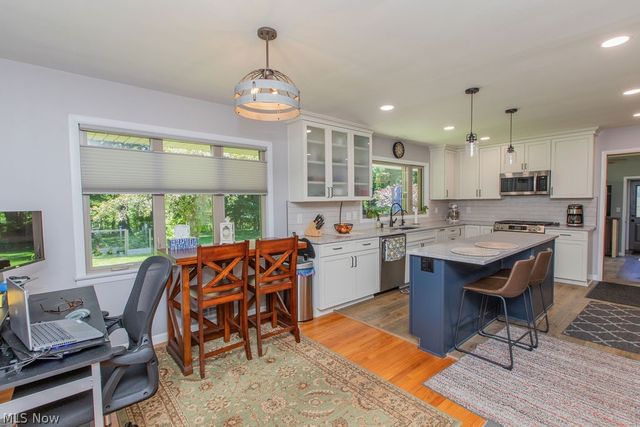 7165 Glencairn Drive, Parma, OH 44134