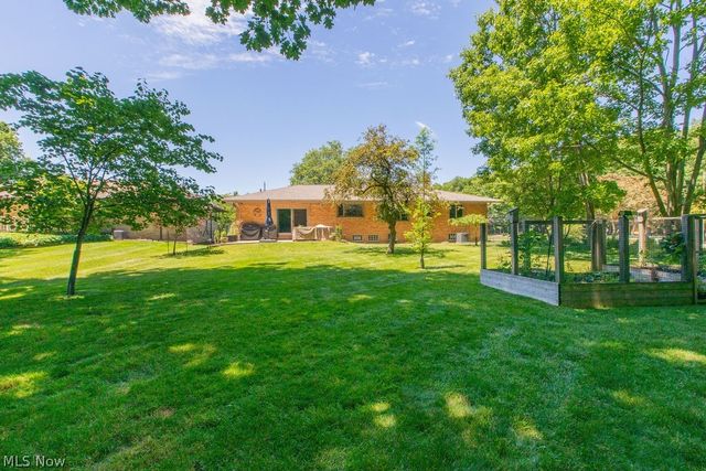 7165 Glencairn Drive, Parma, OH 44134