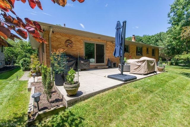 7165 Glencairn Drive, Parma, OH 44134