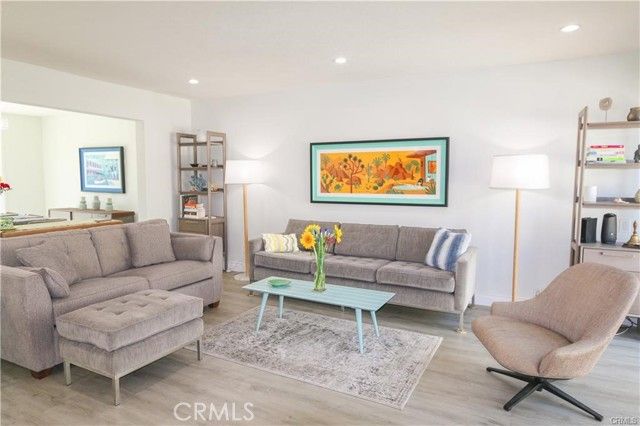 19742 Oceanaire Circle, Huntington Beach, CA 92648