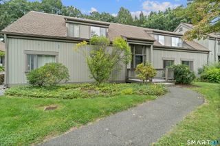 469 Heritage Village A, Southbury, CT 06488