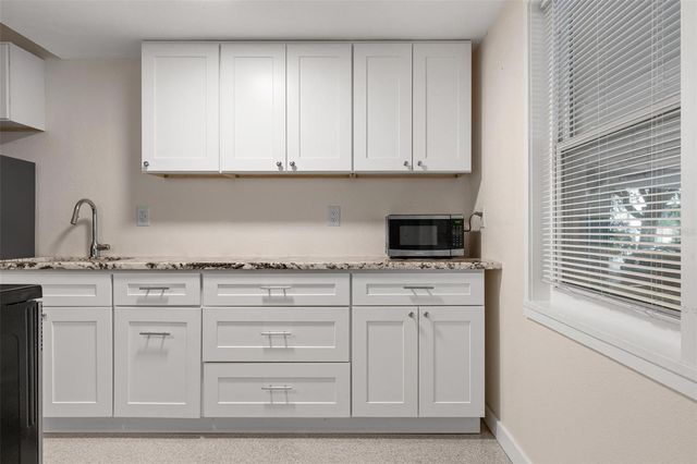 308 OHIO PLACE 2, Sarasota, FL 34236