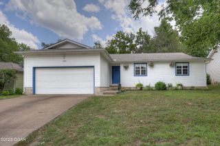 1306 Crow Street, Webb City, MO 64870