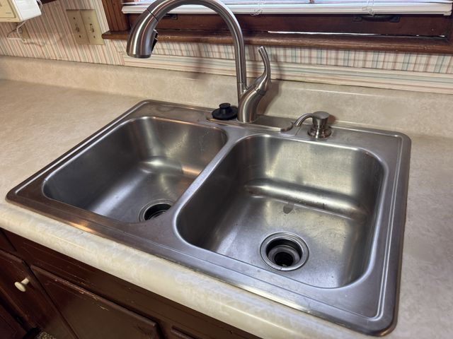 201 Orchard Rd, Clarksville, TN 37042