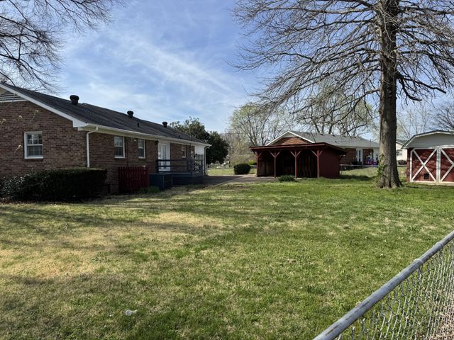 201 Orchard Rd, Clarksville, TN 37042