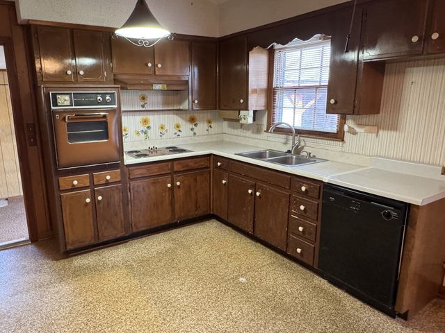 201 Orchard Rd, Clarksville, TN 37042