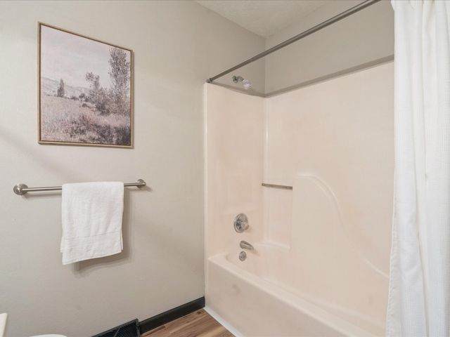 1109 Grubbs Street, Center Point, IA 52213