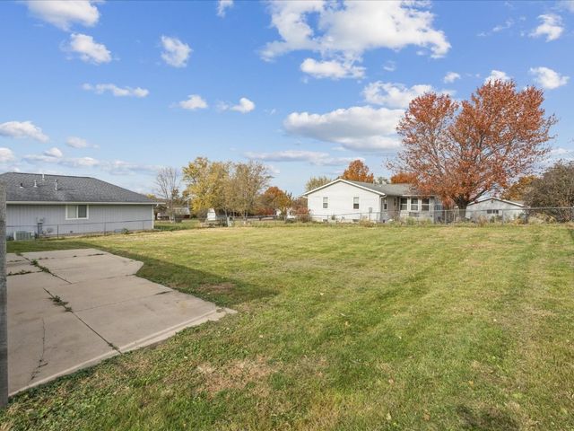 1109 Grubbs Street, Center Point, IA 52213