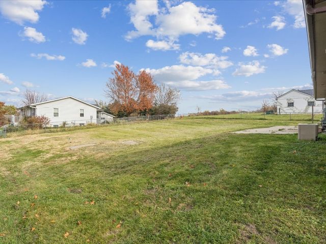 1109 Grubbs Street, Center Point, IA 52213