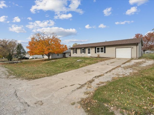 1109 Grubbs Street, Center Point, IA 52213