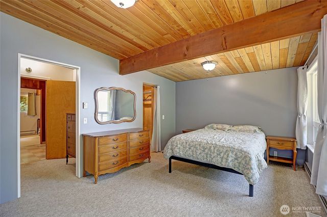 1351 Steffen Place, Camano Island, WA 98282