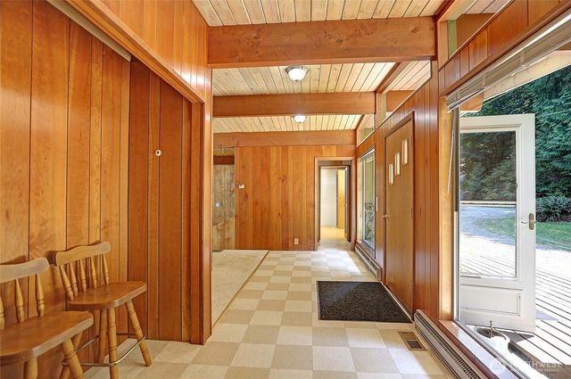 1351 Steffen Place, Camano Island, WA 98282