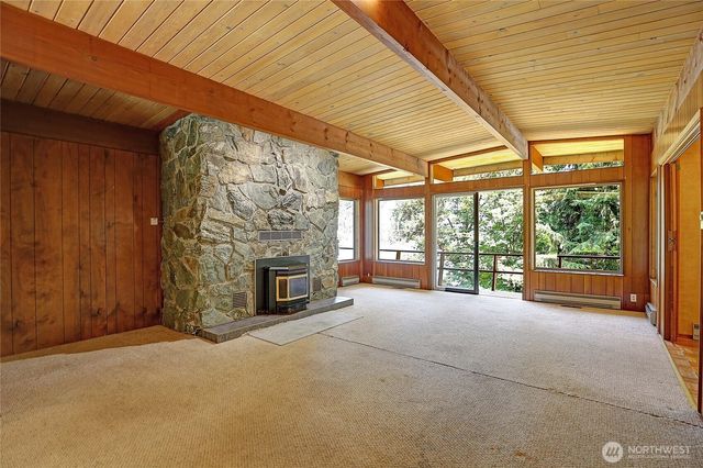 1351 Steffen Place, Camano Island, WA 98282