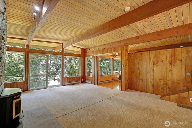 1351 Steffen Place, Camano Island, WA 98282