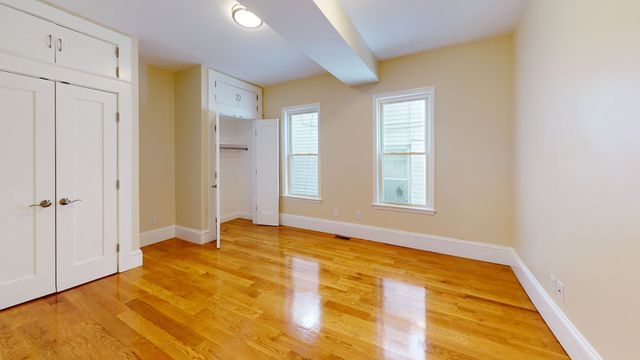 8 Dewey 1, Boston, MA 02125