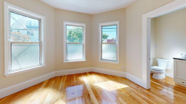 8 Dewey 1, Boston, MA 02125