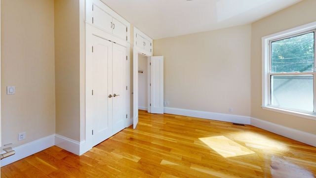 8 Dewey 1, Boston, MA 02125
