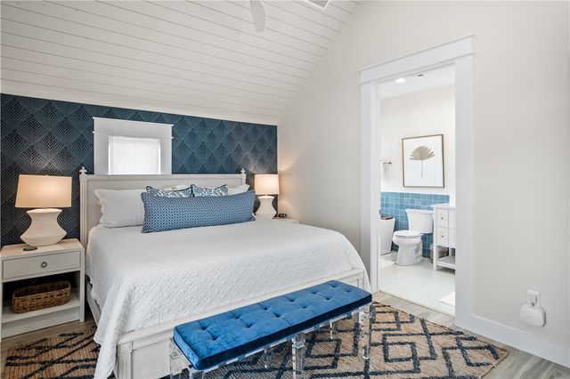 210 Escape 3C St, Port Aransas, TX 78373