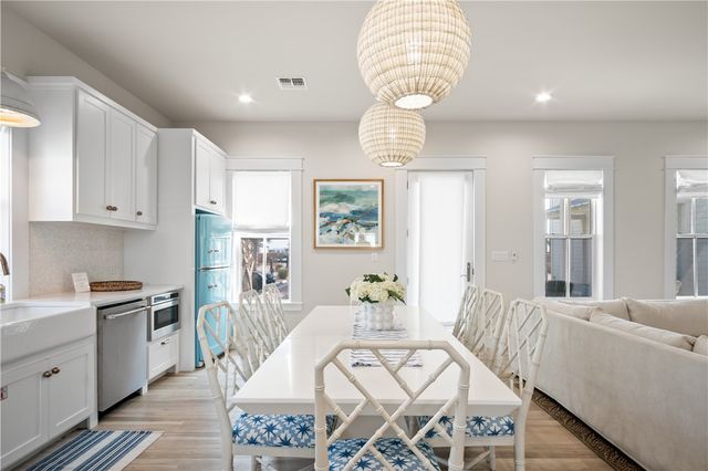210 Escape 3C St, Port Aransas, TX 78373