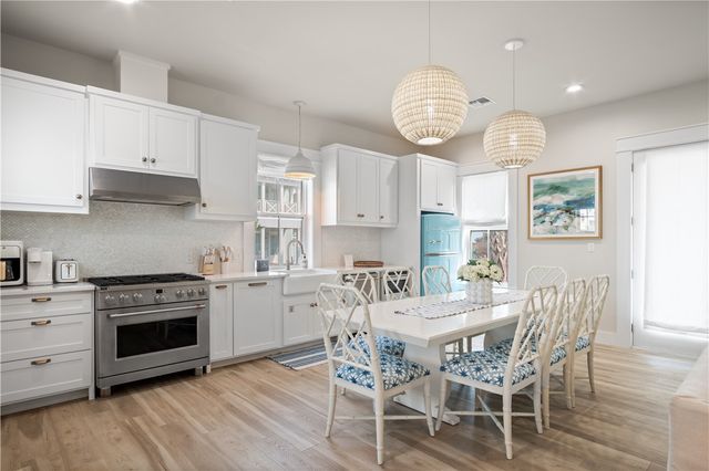 210 Escape 3C St, Port Aransas, TX 78373