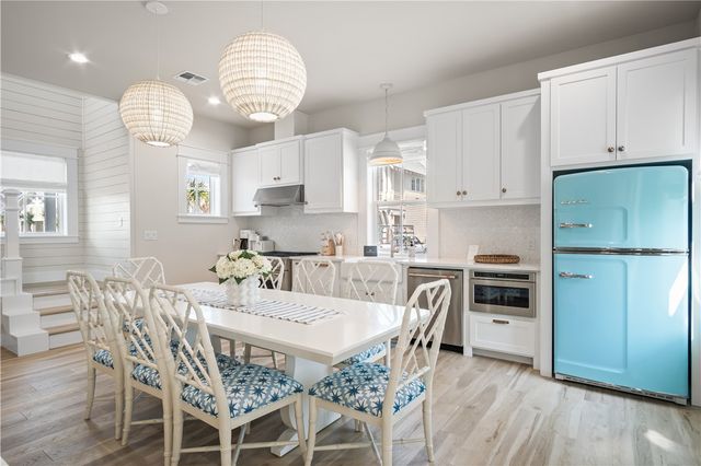 210 Escape 3C St, Port Aransas, TX 78373