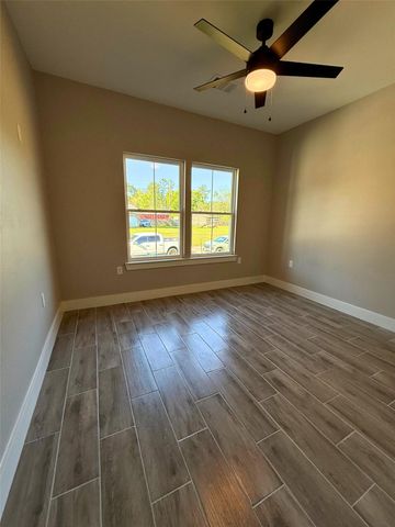 865 Dundee, Vidor, TX 77662