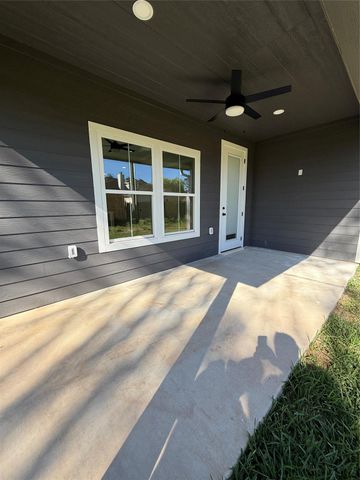 865 Dundee, Vidor, TX 77662