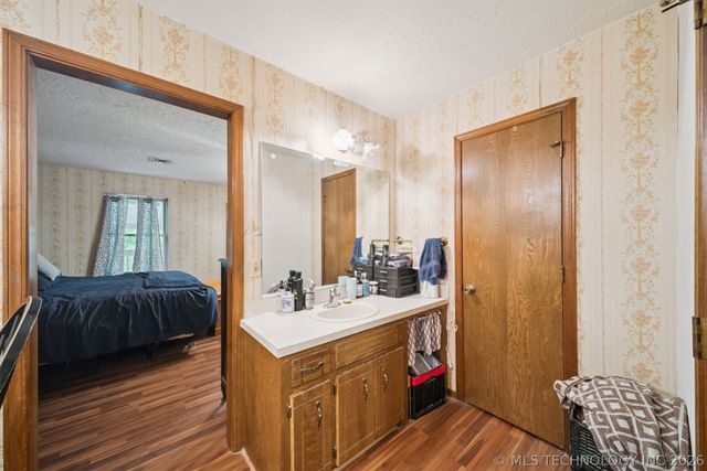 16714 S 241st East Avenue, Coweta, OK 74429