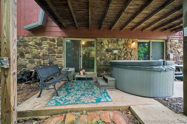 16714 S 241st East Avenue, Coweta, OK 74429