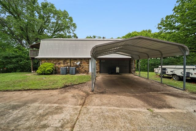 16714 S 241st East Avenue, Coweta, OK 74429
